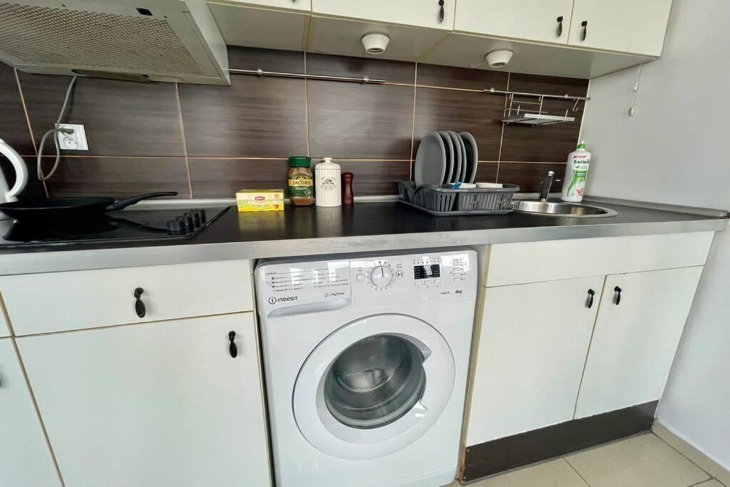 Sawa Apartment 2Xmetro Wifi 500 Mbs 50'Tv Netflix Hbo Appletv+ Warschau Buitenkant foto