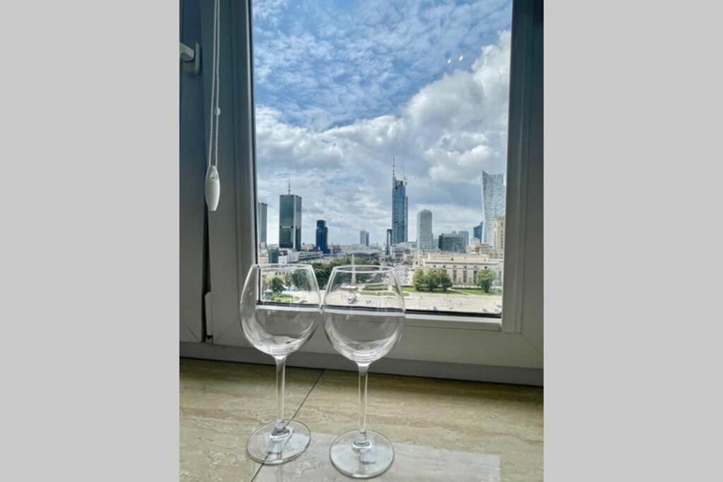 Sawa Apartment 2Xmetro Wifi 500 Mbs 50'Tv Netflix Hbo Appletv+ Warschau Buitenkant foto
