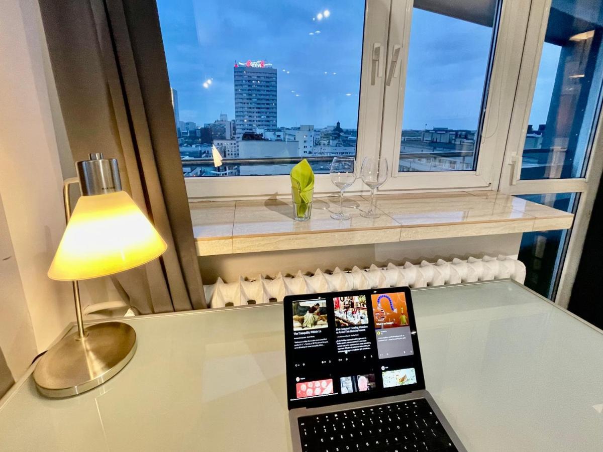 Sawa Apartment 2Xmetro Wifi 500 Mbs 50'Tv Netflix Hbo Appletv+ Warschau Buitenkant foto